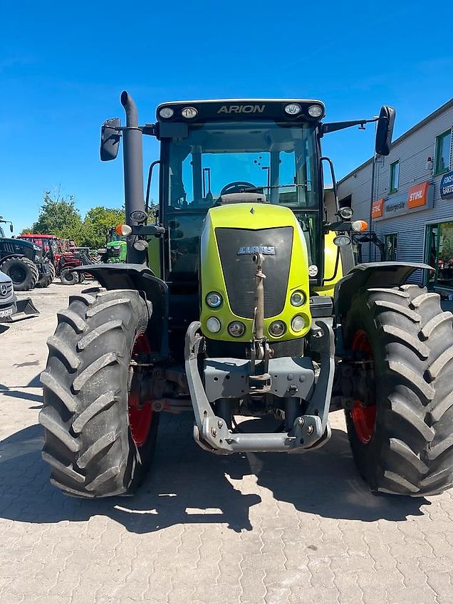 Claas Arion 620