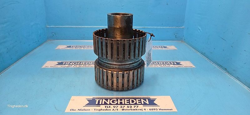 New Holland 8340 (Spare part/Reservedel/Ersatzteil)