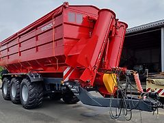 Kobzarenko Überladewagen Tridem PBN-36 (36 m³ Ladvolumen, Lenkachse)