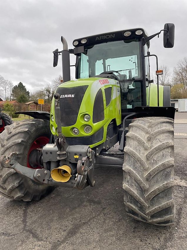 Claas Arion 620C