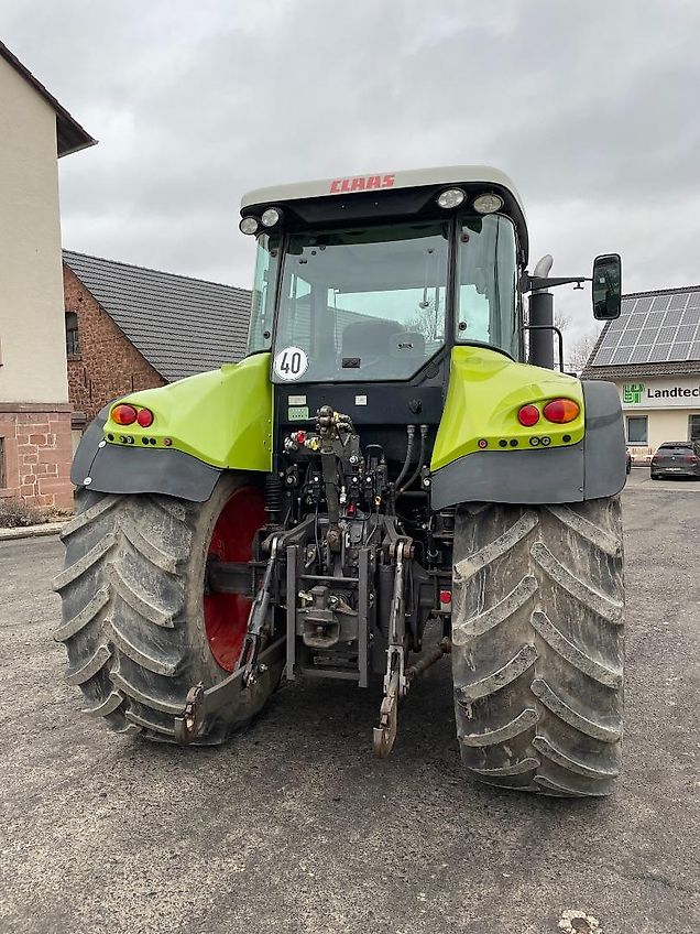 Claas Arion 620C