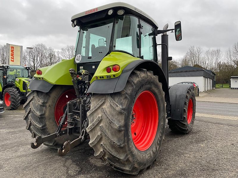 Claas Arion 620C