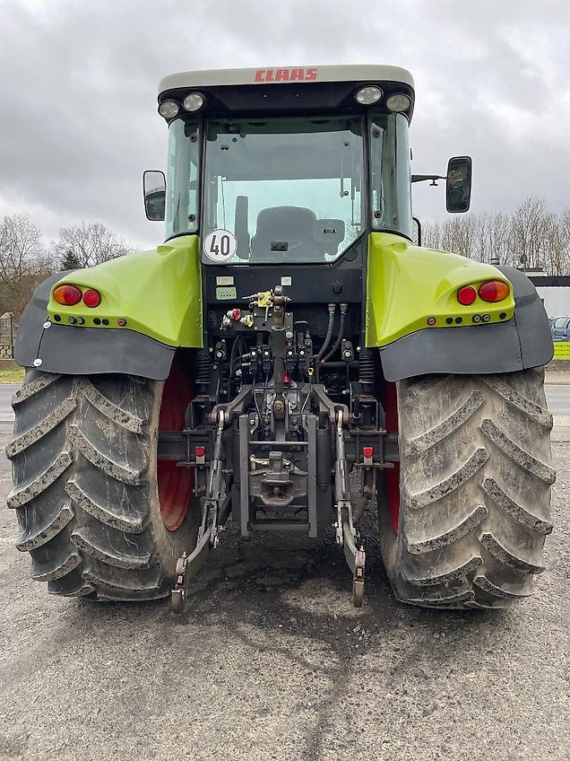 Claas Arion 620C