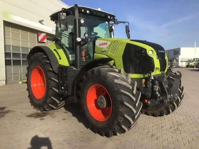 Claas AXION 870 CMATIC