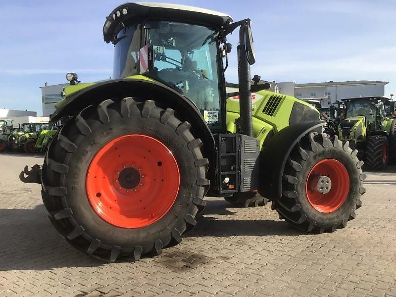 Claas AXION 870 CMATIC