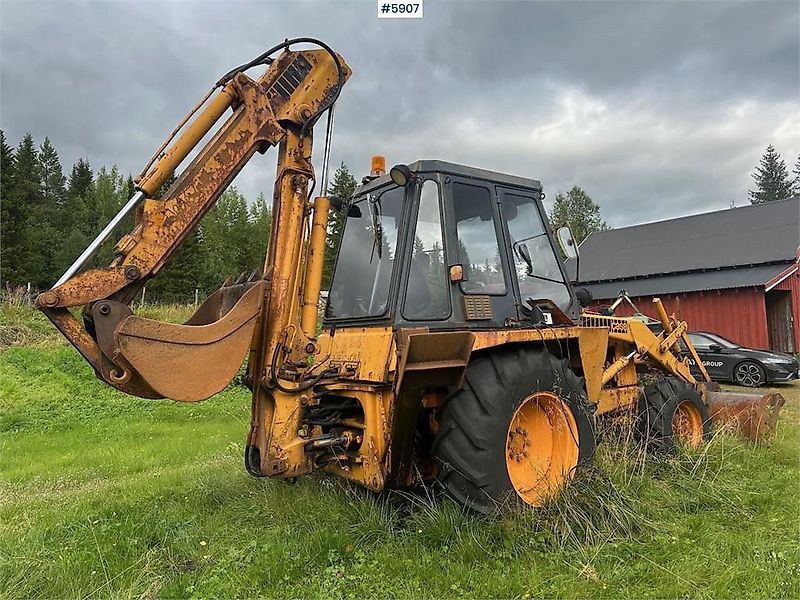 Case IH 580 Traktorgraver