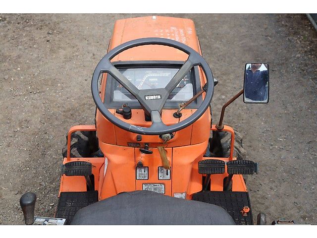 Kubota B1-14 Bulltra