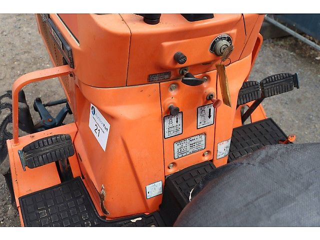 Kubota B1-14 Bulltra