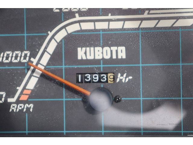 Kubota B1-14 Bulltra