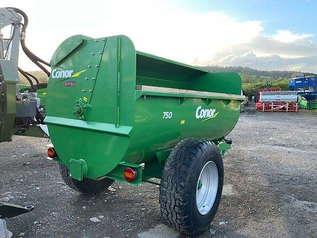 Conor 750 Muck Spreader