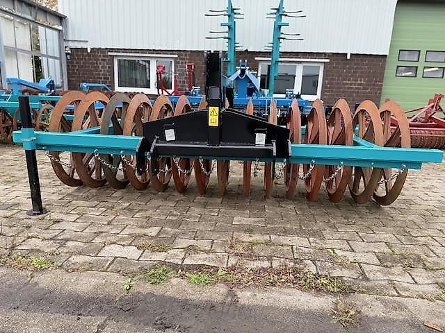 BM Maschinenbau Packer Frontpacker AKTIONSPREIS 3m mit H-Speichen, gelenkt, Packerringe 900