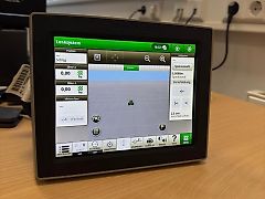 John Deere 4240 UniversalDisplay