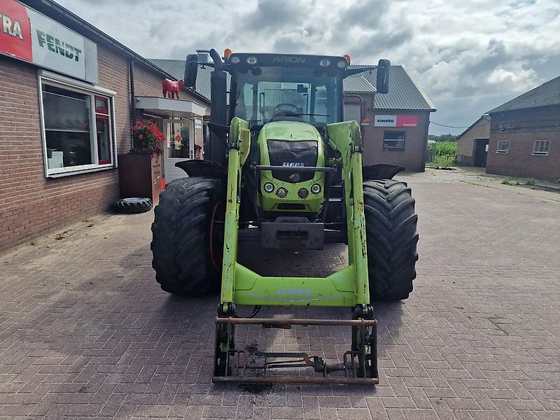 Claas Arion 430