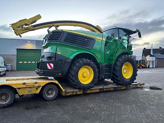 John Deere 9700