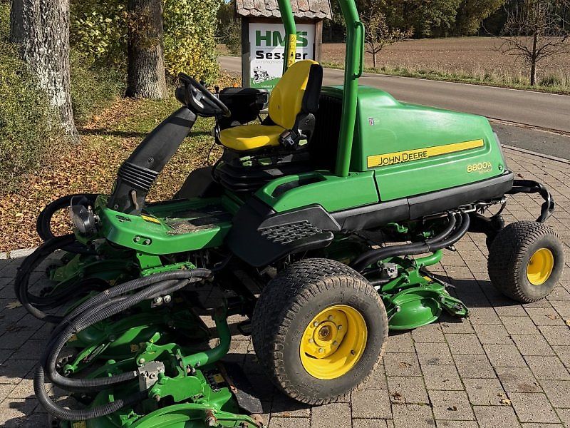 John Deere Terrain Cut 8800 A