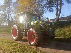 Claas Arion 660