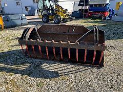 Greifschaufel Krokodilschaufel Siloschaufel Dunggabel Merlo