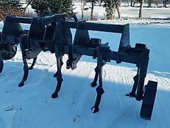 Lemken Frontgrubber 3 m Heckgrubber mit höhenverstellbaren Stützrädern Vorbaugrubber mit Zapfwellenanbaubock kein Amazone Tl mit 8 Grubberstilen geschraubt montiert 2 balkiger Kurzgrubber 3 m Arbeitsbreite