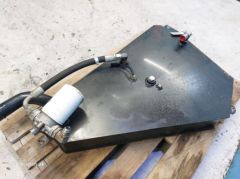 New Holland BB9090 (Spare part/Reservedel/Ersatzteil)