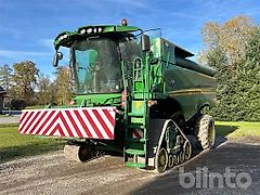 John Deere S680i
