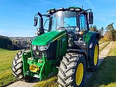 John Deere 6090 M