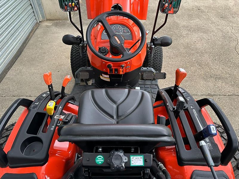 Kubota KUBOTA EK1-261 COMPACT TRACTOR