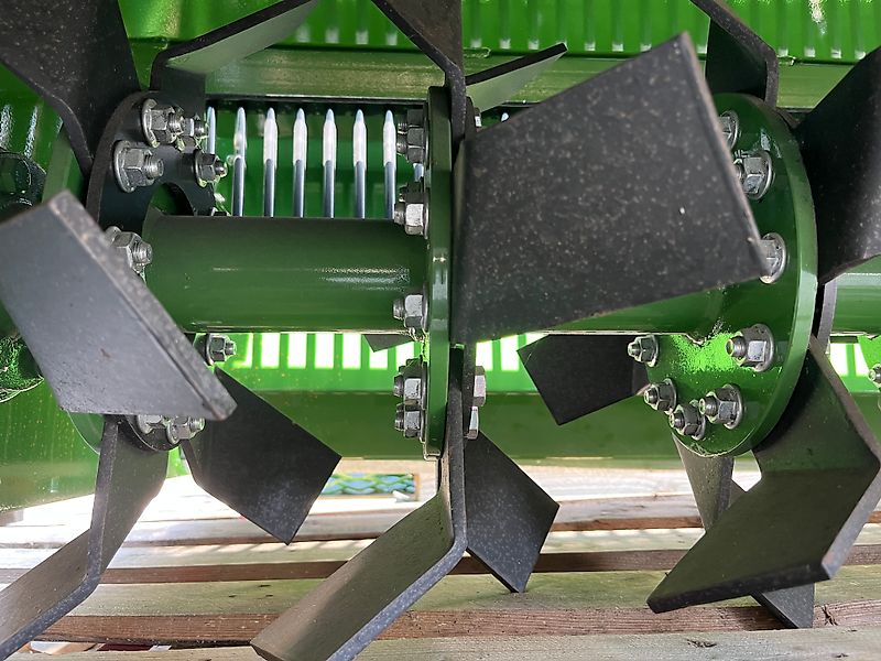 Amazone G 25 130 Bodenumkehrfräse