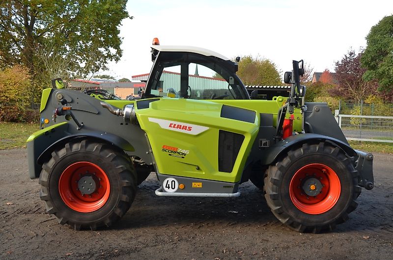 Claas SCORPION 746 VARIPOWER - Gener