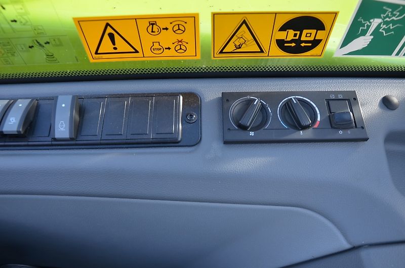 Claas SCORPION 746 VARIPOWER - Gener