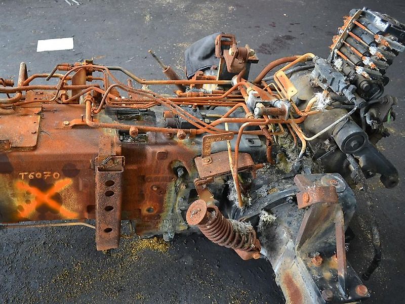 New Holland T6070 6030 6050 parts, ersatzteile, pieces