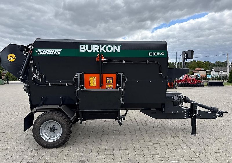 Burkon Wóz paszowy paszowóz Burkon Sirius 6 m³ dwa poziome walki