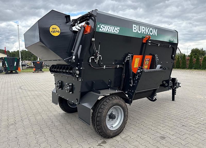 Burkon Wóz paszowy paszowóz Burkon Sirius 6 m³ dwa poziome walki