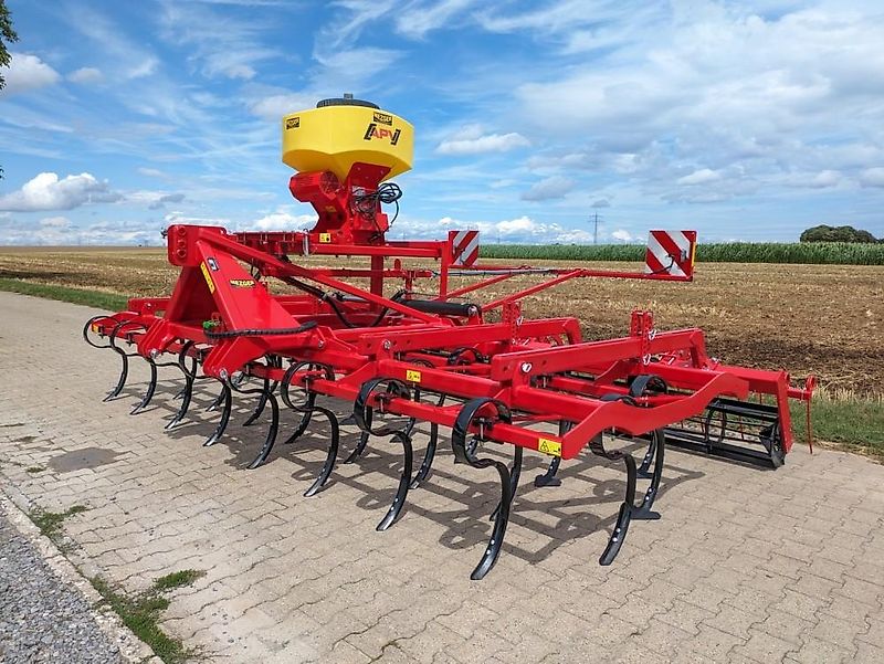 POM Leichtgrubber Meteor II 5,0m - optional mit APV Streuer