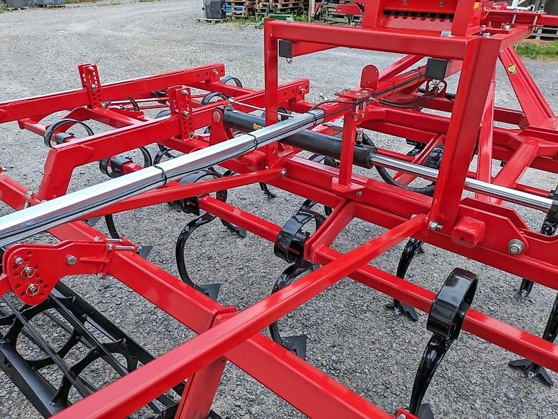 POM Leichtgrubber Meteor II 5,0m - optional mit APV Streuer