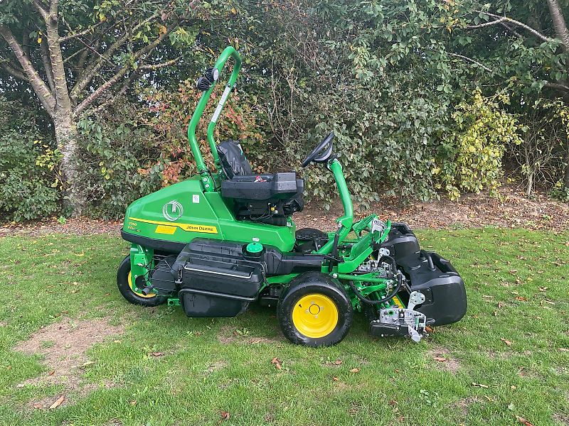 John Deere 2750