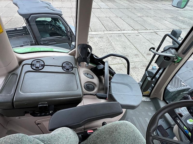 Fendt 824 Vario Profi Plus