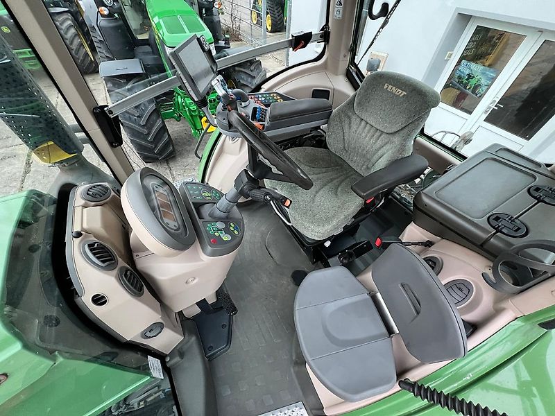 Fendt 824 Vario Profi Plus