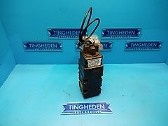 New Holland 8560 (Spare part/Reservedel/Ersatzteil)