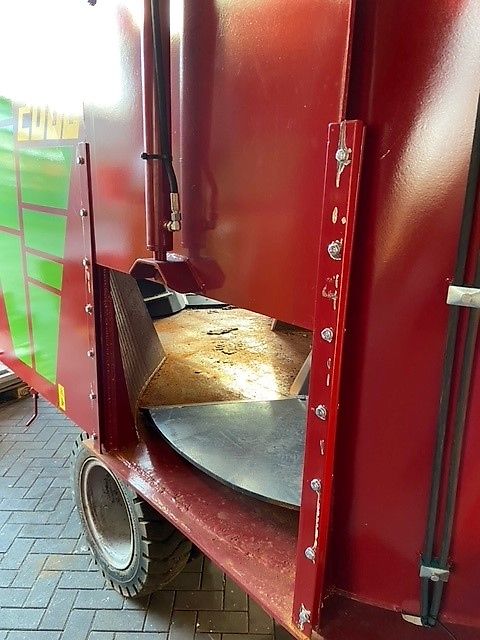 Futtermischwagen - Überarbeitung von z. B. RMH