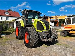 Claas Axion 830