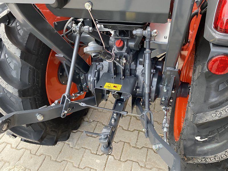 Kubota L1382 Rops