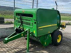 John Deere F440E
