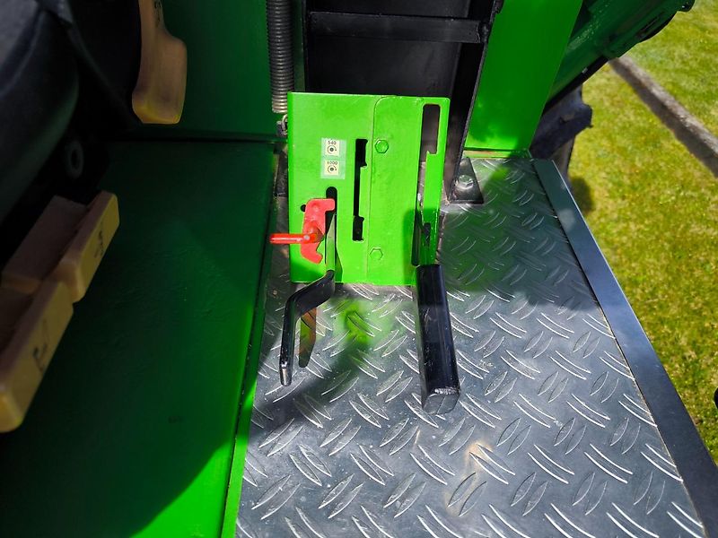 Deutz-Fahr Intrac 2003 A-T