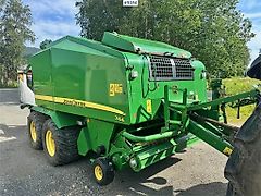 John Deere 744