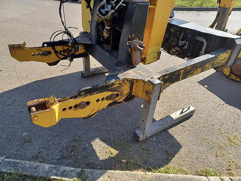 McConnel USED McConnel PA6500T Hedgecutter for Sale