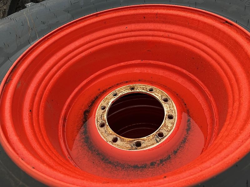 Mitas 680/85R32 AC 70 G