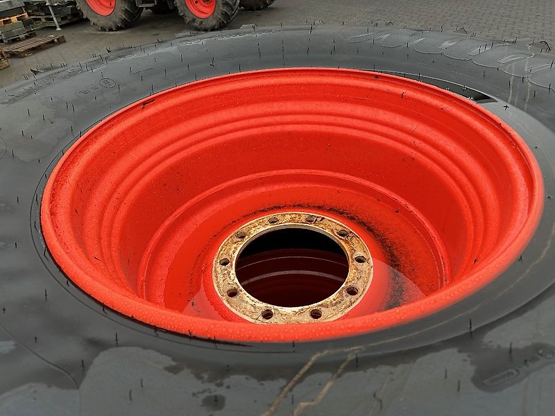 Mitas 680/85R32 AC 70 G