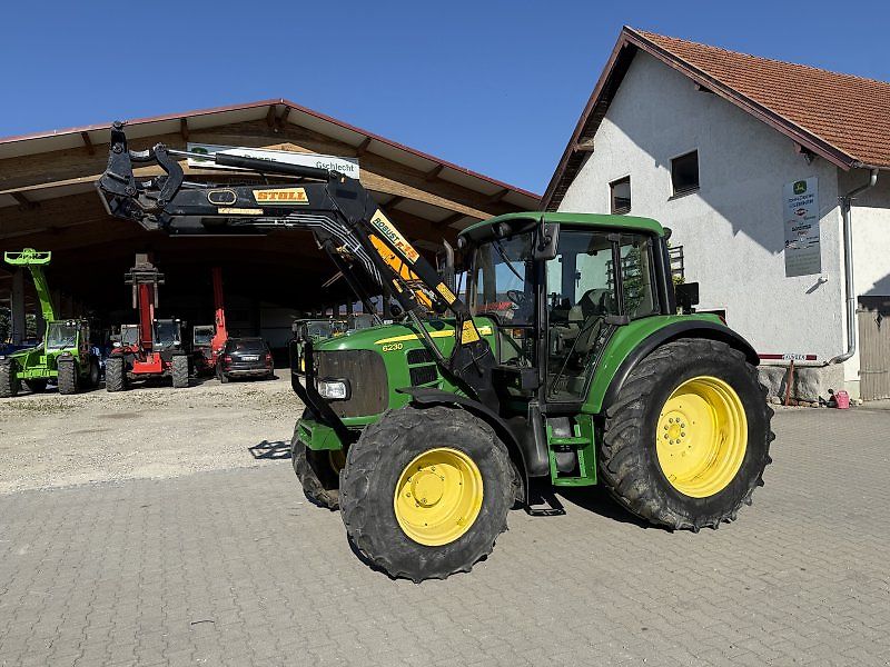 John Deere 6230 mit Frontlader