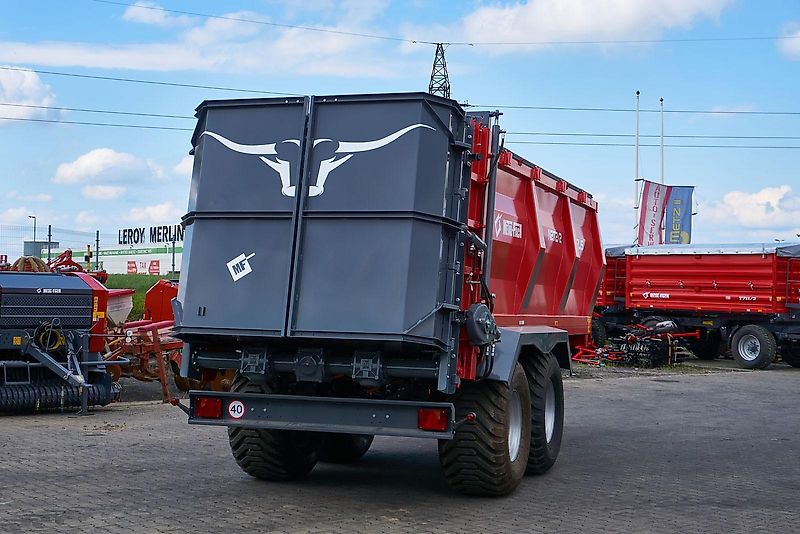 Top-Agro Dungstreuer 12Tonen N272/1 Taurus