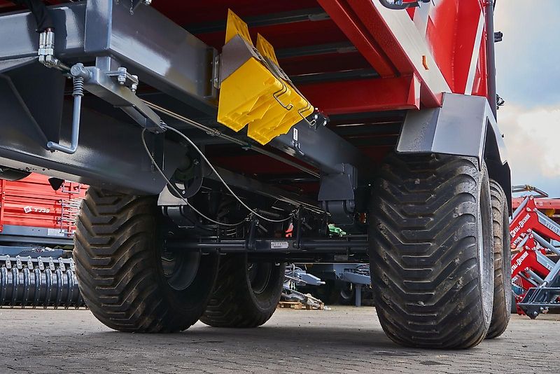 Top-Agro Dungstreuer 12Tonen N272/1 Taurus